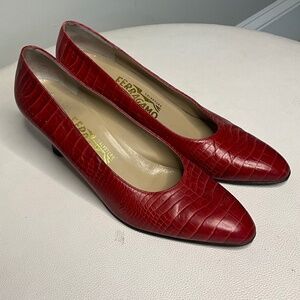 * Salvatore FERRAGAMO Red Croc Kitten Heels *